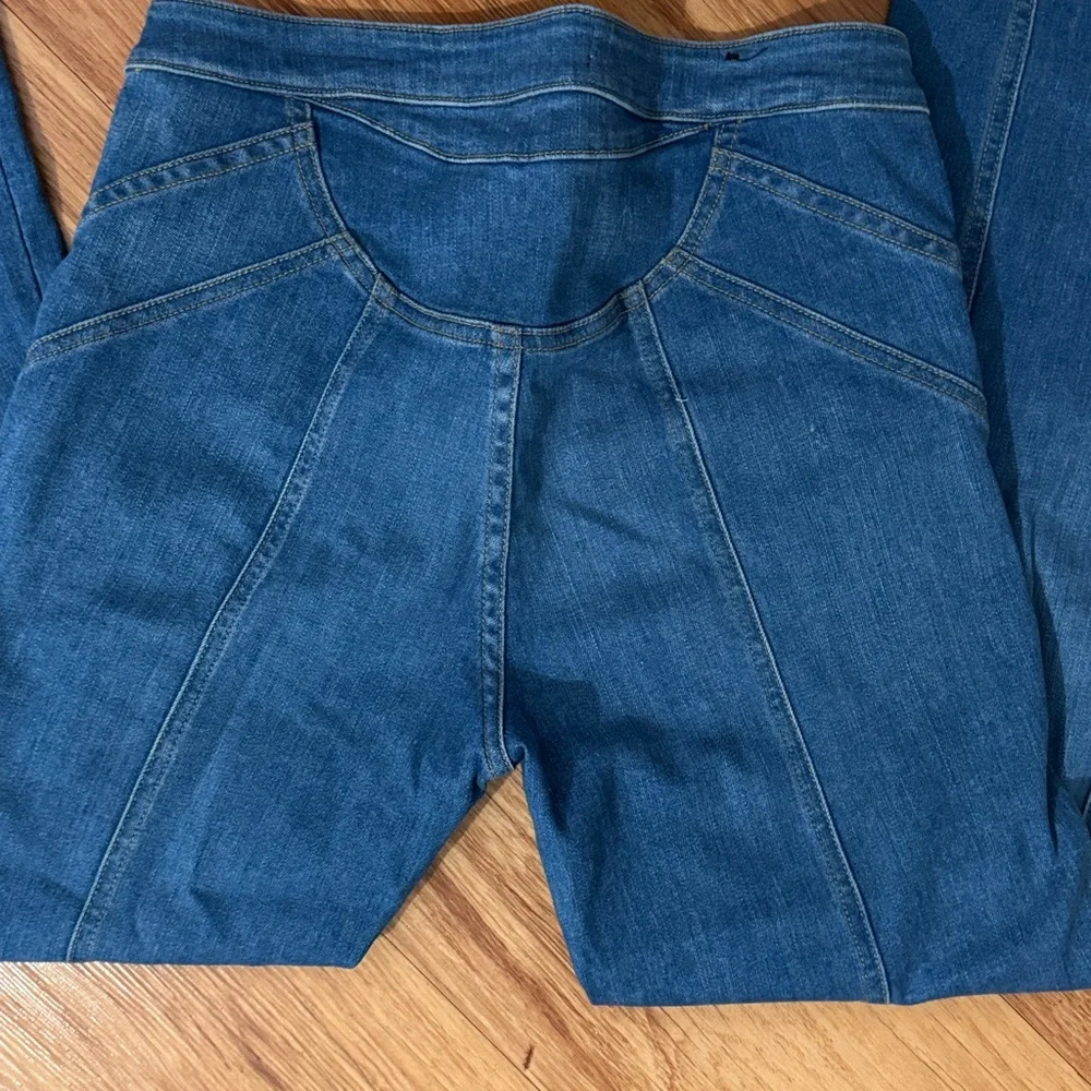Veronica Beard Denim Flare Jeans - Picture 5 of 6